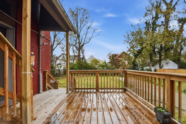 1820 Kinney Avenue, Cincinnati, OH 45207