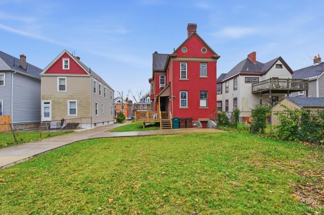 1820 Kinney Avenue, Cincinnati, OH 45207