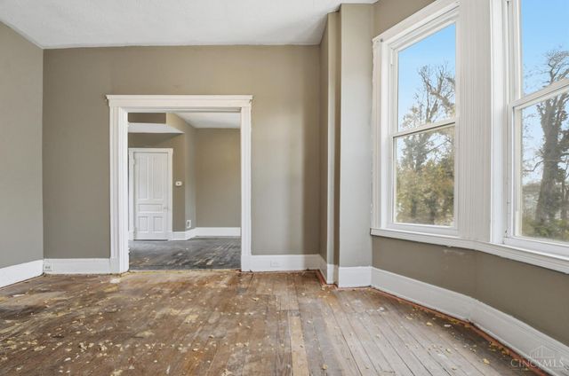 1820 Kinney Avenue, Cincinnati, OH 45207