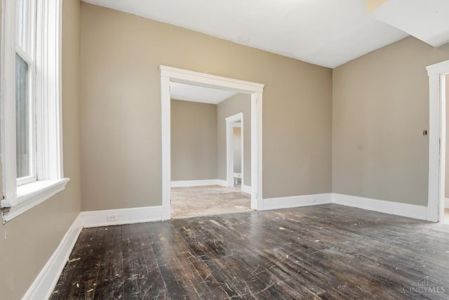 1820 Kinney Avenue, Cincinnati, OH 45207