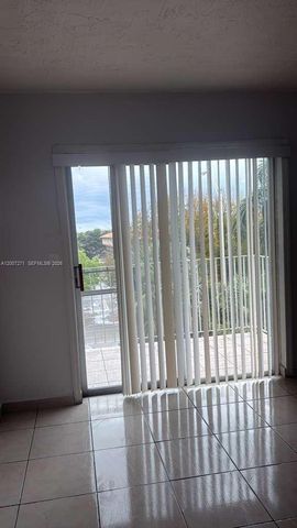 1655 W 44th Pl 451, Hialeah, FL 33012