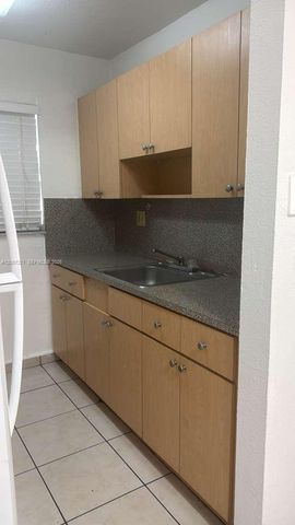 1655 W 44th Pl 451, Hialeah, FL 33012