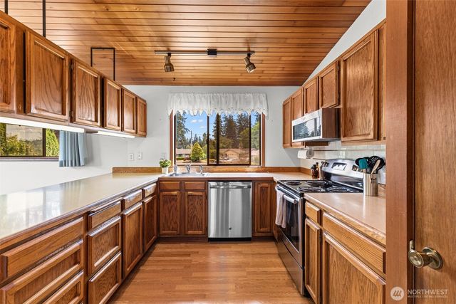 3315 Scenic Drive SE, Auburn, WA 98092