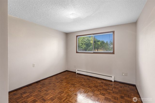 3315 Scenic Drive SE, Auburn, WA 98092