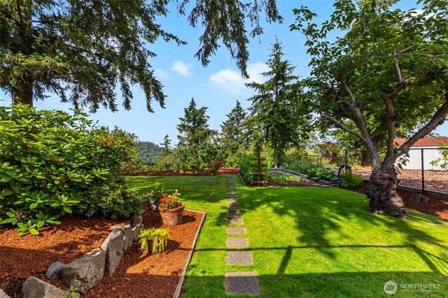 3315 Scenic Drive SE, Auburn, WA 98092