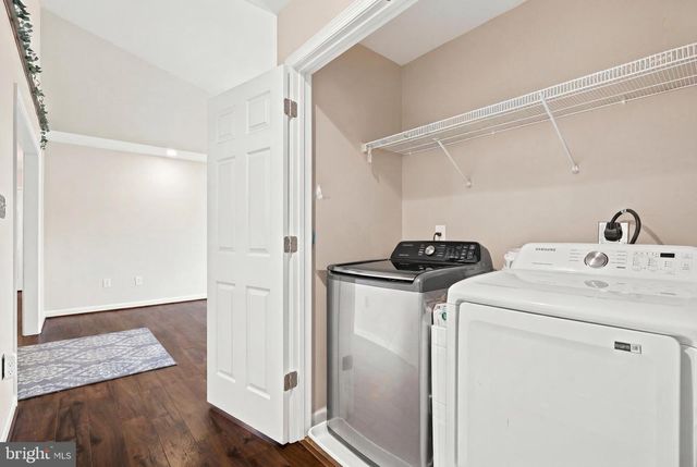 1915 READUS RD, Edinburg, VA 22824