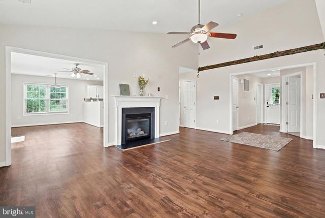 1915 READUS RD, Edinburg, VA 22824