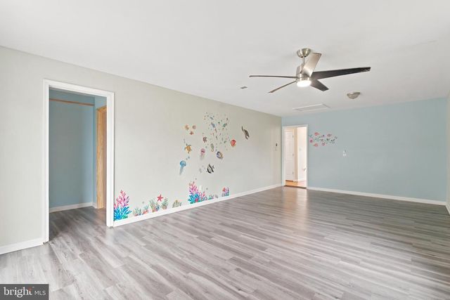 1915 READUS RD, Edinburg, VA 22824