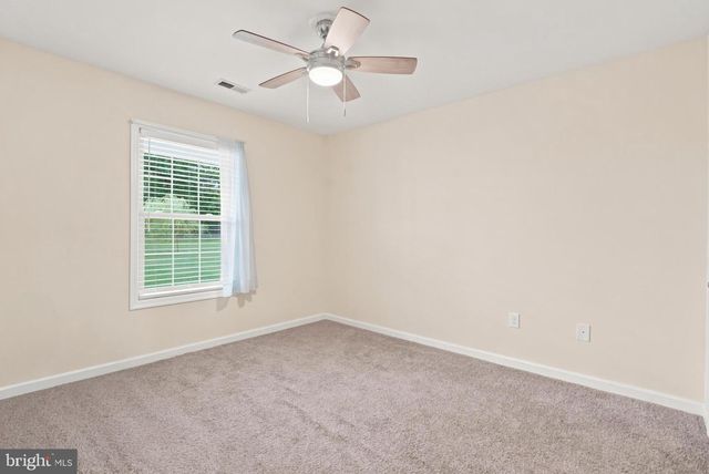 1915 READUS RD, Edinburg, VA 22824
