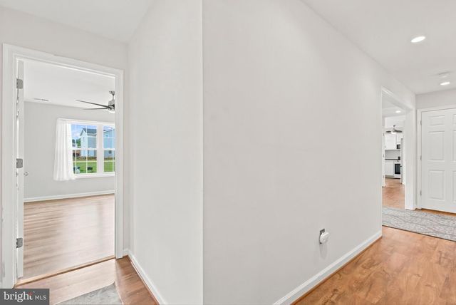 1915 READUS RD, Edinburg, VA 22824