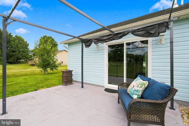 1915 READUS RD, Edinburg, VA 22824