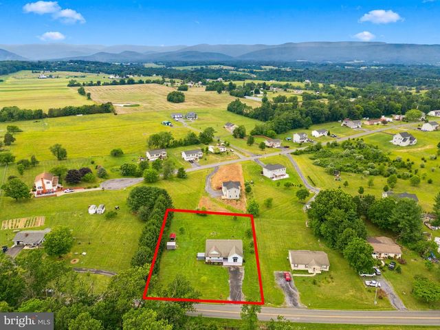 1915 READUS RD, Edinburg, VA 22824