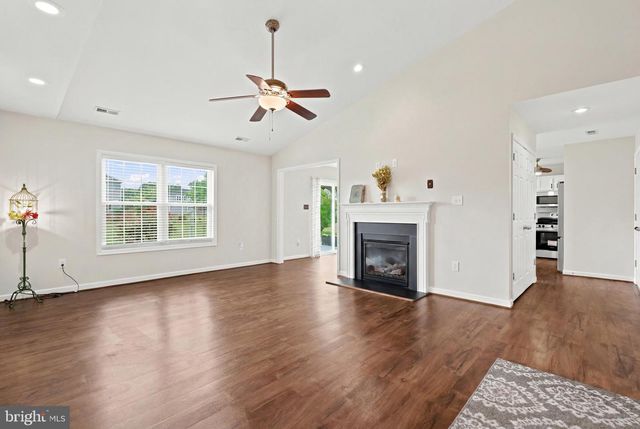 1915 READUS RD, Edinburg, VA 22824
