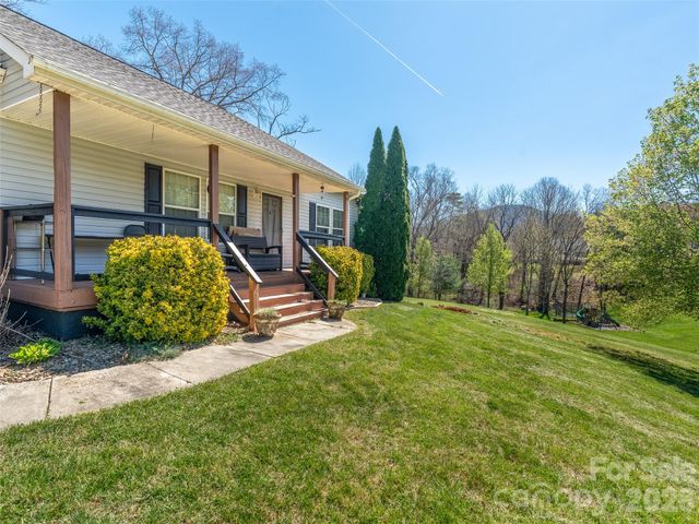 12 Jackson Cove Road, Leicester, NC 28748