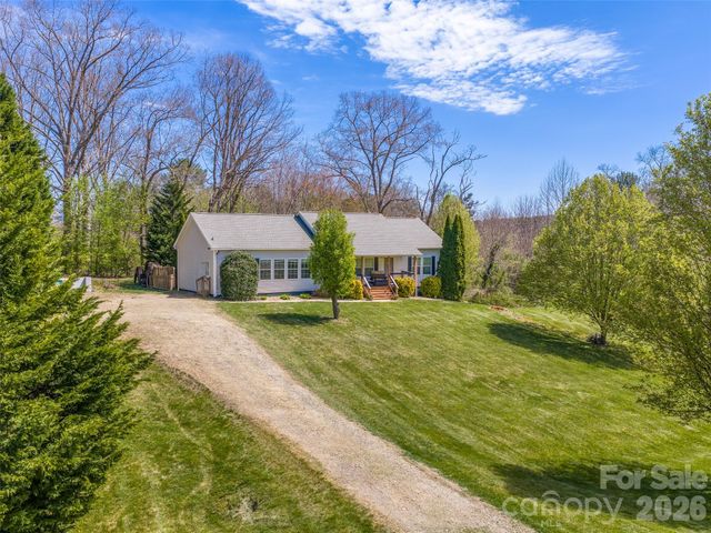 12 Jackson Cove Road, Leicester, NC 28748