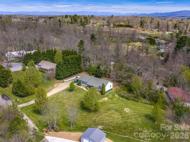 12 Jackson Cove Road, Leicester, NC 28748