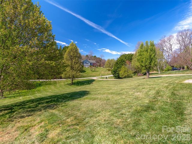 12 Jackson Cove Road, Leicester, NC 28748