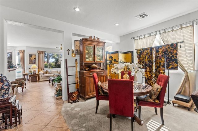 3212 Hill Valley Street, Las Vegas, NV 89129