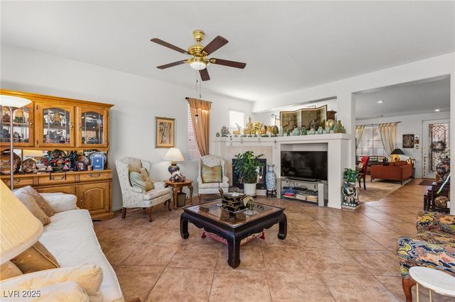 3212 Hill Valley Street, Las Vegas, NV 89129