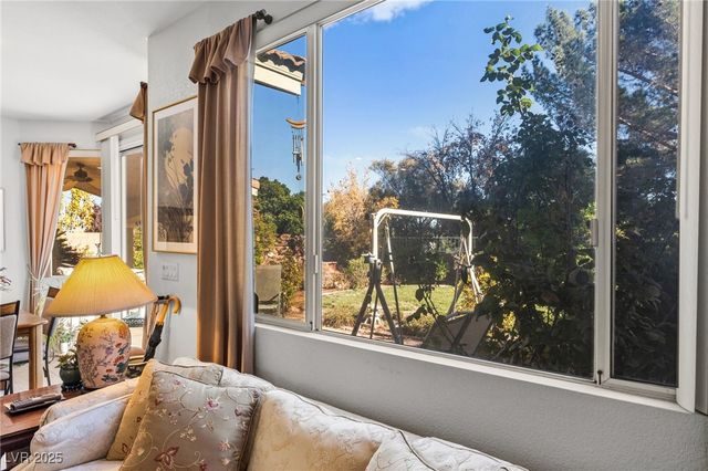 3212 Hill Valley Street, Las Vegas, NV 89129