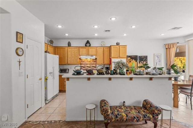 3212 Hill Valley Street, Las Vegas, NV 89129