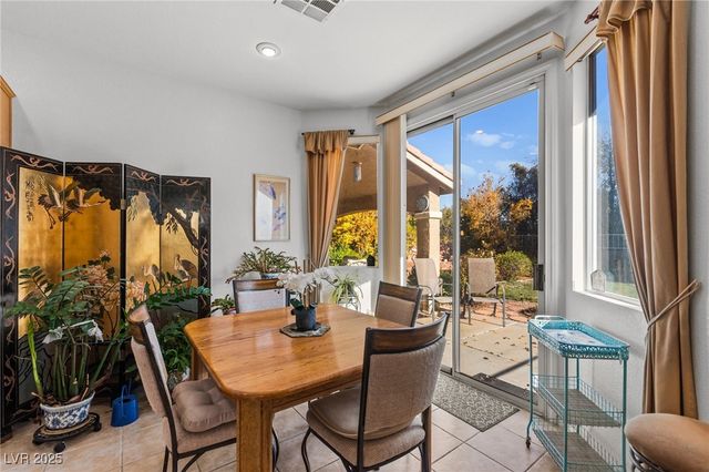 3212 Hill Valley Street, Las Vegas, NV 89129