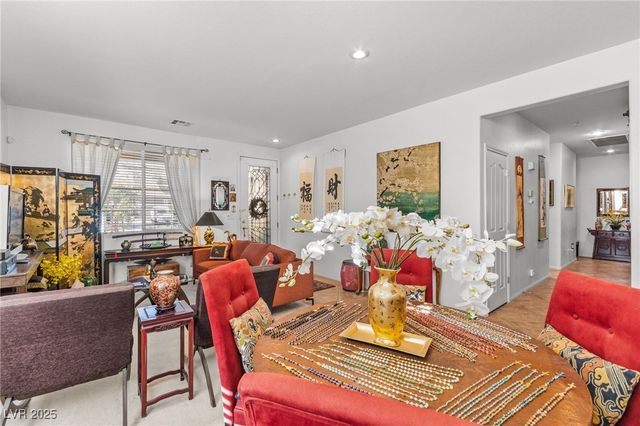 3212 Hill Valley Street, Las Vegas, NV 89129