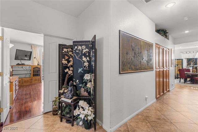 3212 Hill Valley Street, Las Vegas, NV 89129