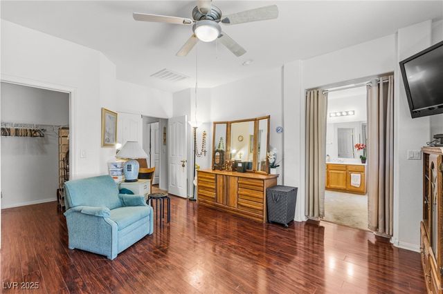 3212 Hill Valley Street, Las Vegas, NV 89129