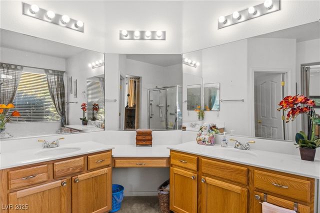 3212 Hill Valley Street, Las Vegas, NV 89129