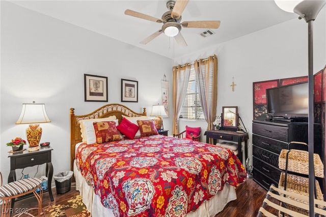 3212 Hill Valley Street, Las Vegas, NV 89129