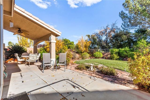 3212 Hill Valley Street, Las Vegas, NV 89129