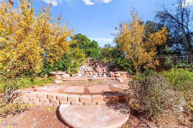 3212 Hill Valley Street, Las Vegas, NV 89129