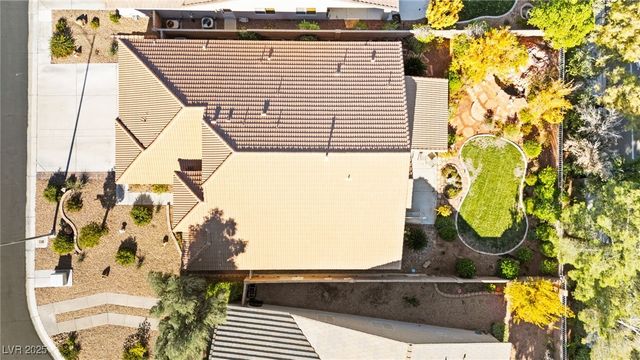 3212 Hill Valley Street, Las Vegas, NV 89129