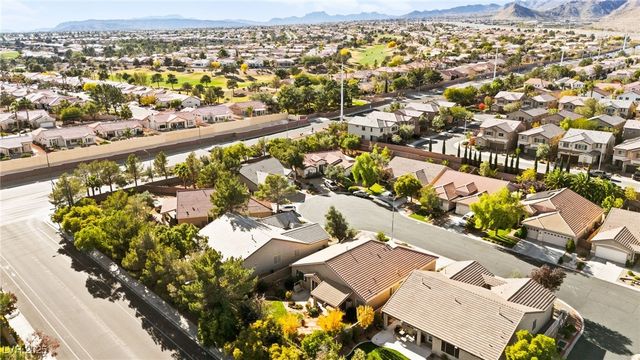 3212 Hill Valley Street, Las Vegas, NV 89129