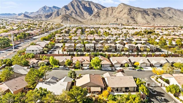 3212 Hill Valley Street, Las Vegas, NV 89129