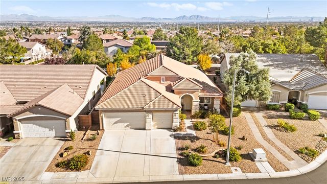 3212 Hill Valley Street, Las Vegas, NV 89129