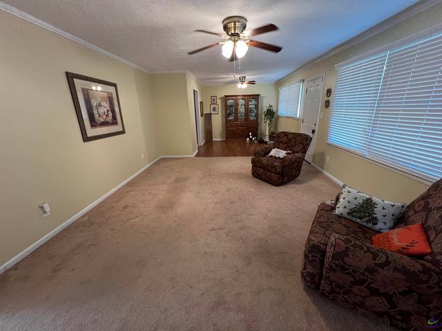 215 Kimberly Road, Warner Robins, GA 31088