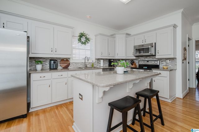 321 CEDAR HILL DRIVE, Birmingham, AL 35242