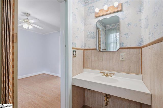 31 Blackburn Street, Greenville, SC 29607