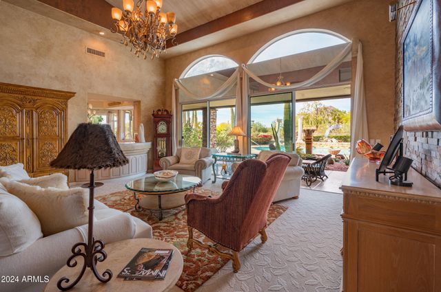 10326 E BUCKSKIN Trail, Scottsdale, AZ 85255