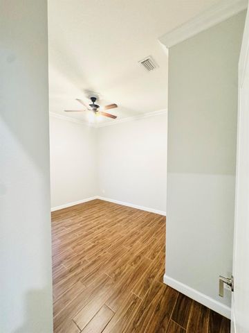 1807 Berkshire Circle SW, Vero Beach, FL 32968