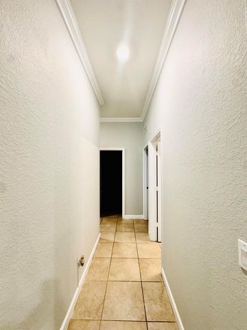 1807 Berkshire Circle SW, Vero Beach, FL 32968