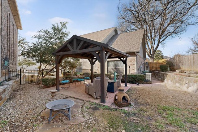 3016 Matterhorn Drive, Bedford, TX 76021