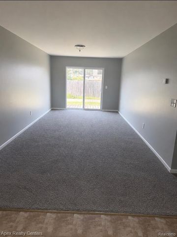 34190 Forest Street, Wayne, MI 48184