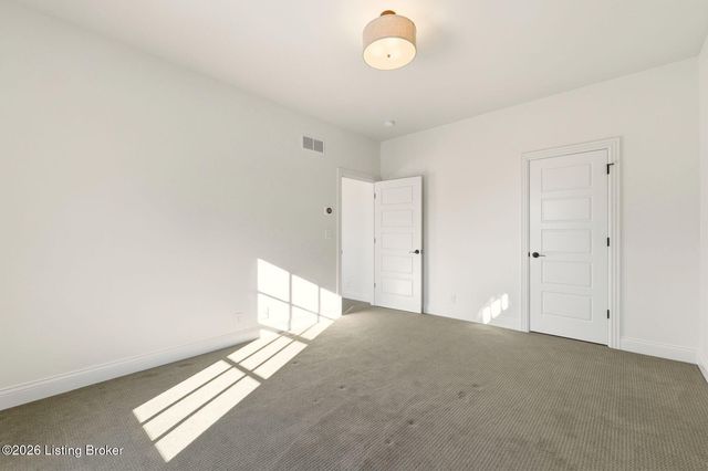 8808 Featherbell Blvd, Prospect, KY 40059