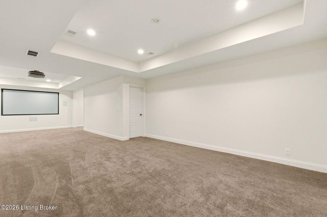 8808 Featherbell Blvd, Prospect, KY 40059