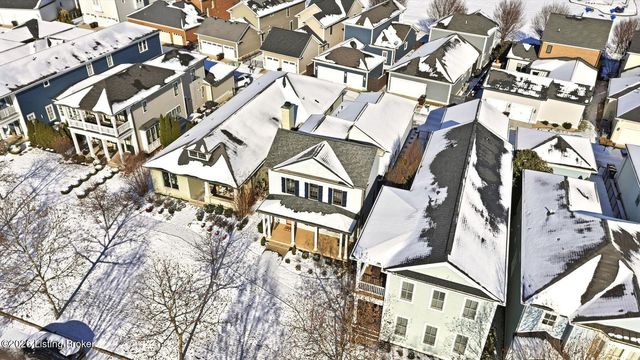 8808 Featherbell Blvd, Prospect, KY 40059