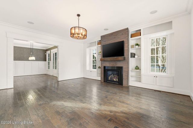 8808 Featherbell Blvd, Prospect, KY 40059