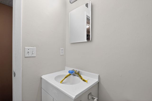 5410 CEDAR BLUFF DR, Memphis, TN 38127